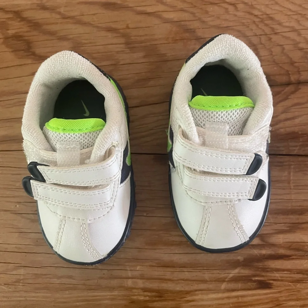 Toddler Nike Roadrunner Sneakers
